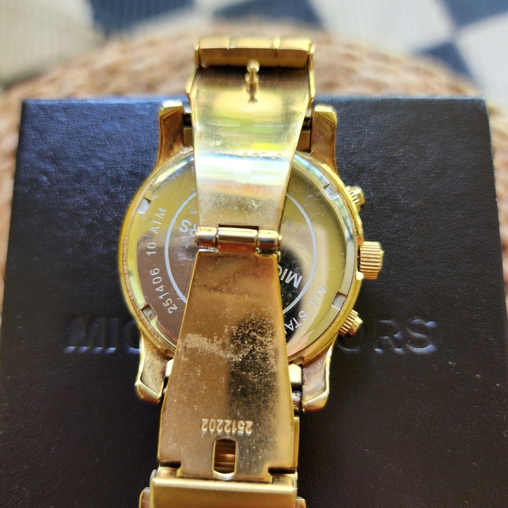 Michael Kors Runway Gold Tone Chronographic Watch - Picture 7 of 10